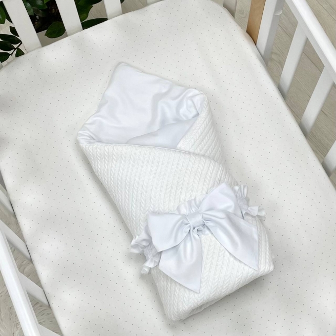 Paturica bebe din satin si material tricotat cu pilota si fundita, alb (5)